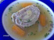 Rinderbrühe mit Hackfleischstrudel - Rezept