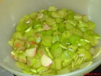 Rhabarberkuchen - Rezept - Bild Nr. 4