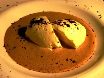 Bayrisch Creme auf Espressoschaum - Rezept