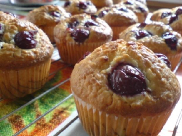 Kokos-Kirsch-Muffin - Rezept mit Bild - kochbar.de