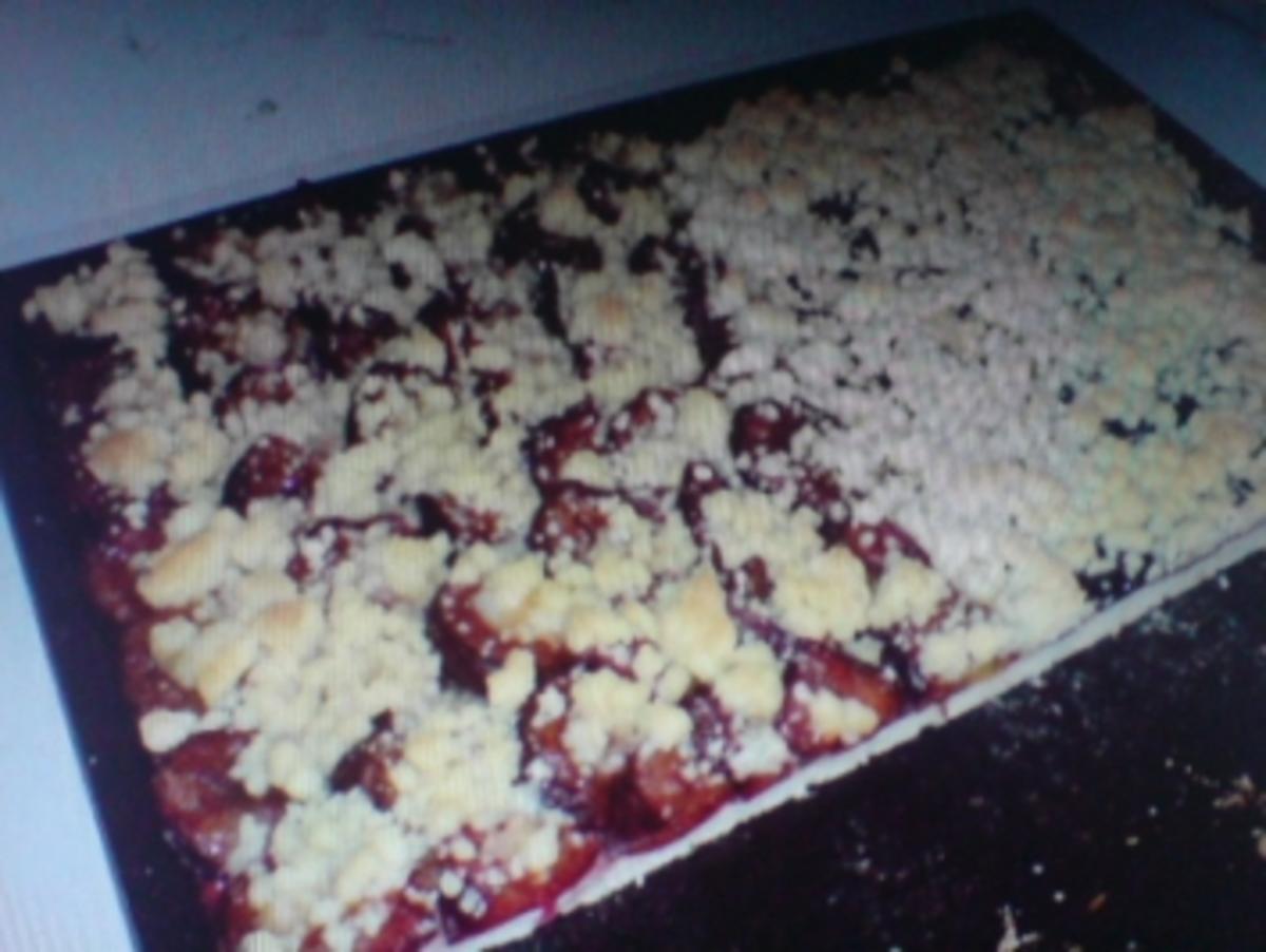 Butterstreusel oder Krümel für Obstkuchen, Hefekuchen usw.