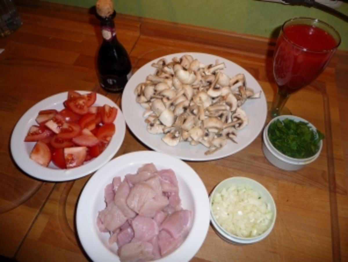 Puten-Champignon-Töpfchen - Rezept