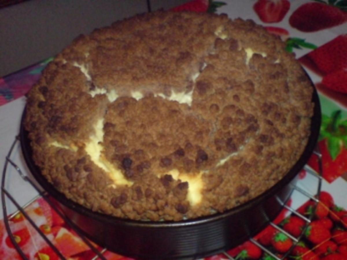 Käsetorte mit Streusel - schnell &amp; einfach - 327 kcal/100g