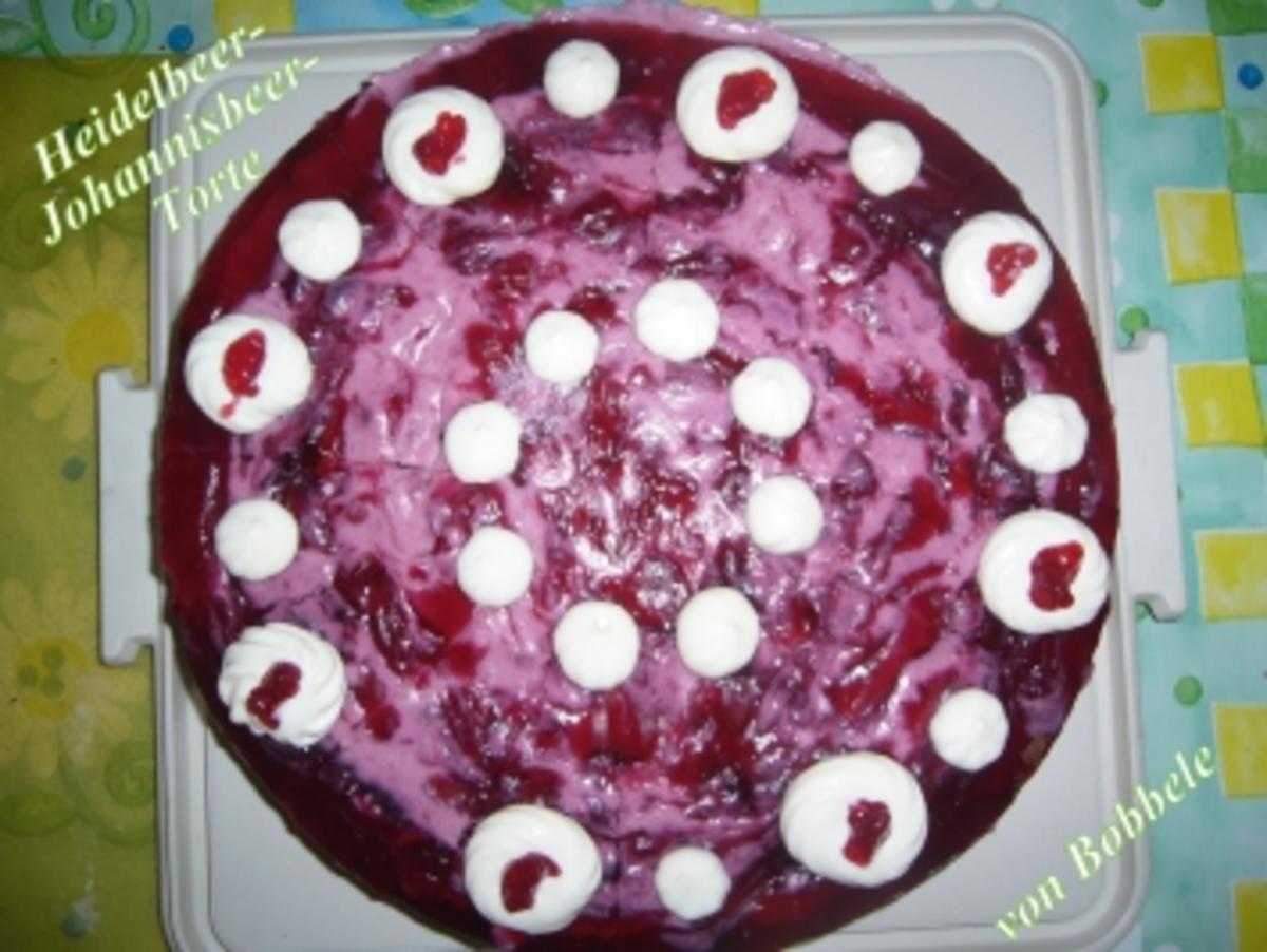 Torten: Heidelbeer-Johannisbeer-Torte - Rezept