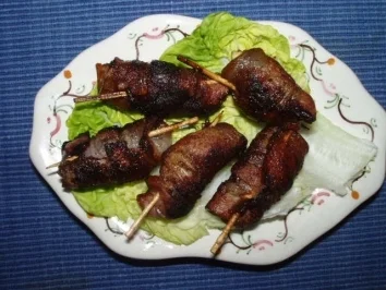 Rezept: Datteln im Speckmantel mit Mandel gefüllt Datteln im Speckmantel mit Mandel gefüllt - Rezept