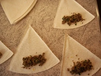 Teigrollen mir Rinder und Lammfleisch - Börek - Rezept