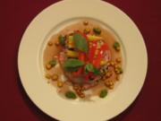 Risotto mit Mais, Paprika u. Tunfisch an Rotweinsoße - Rosarot mit gelben Punkten - Rezept