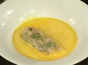 Karotten-Orangensuppe mit Garnelen im Reisblatt (Isabel Edvardsson) - Rezept