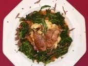 Getrüffelte Wachtel mit Kartoffel-Selleriepüree und Wirsing - Rezept