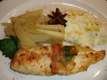 Fischfilet im Pancetta-Mantel mit gewürztem Fenchel - Rezept - Bild Nr. 2