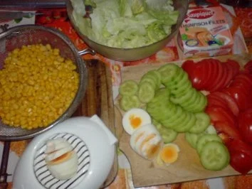 Rezept: Schichtsalat mit Thunfischsoße Bild Nr. 3 Schichtsalat mit Thunfischsoße - Rezept - Bild Nr. 3