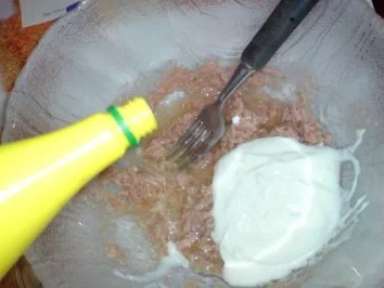 Rezept: Schichtsalat mit Thunfischsoße Bild Nr. 13 Schichtsalat mit Thunfischsoße - Rezept - Bild Nr. 13