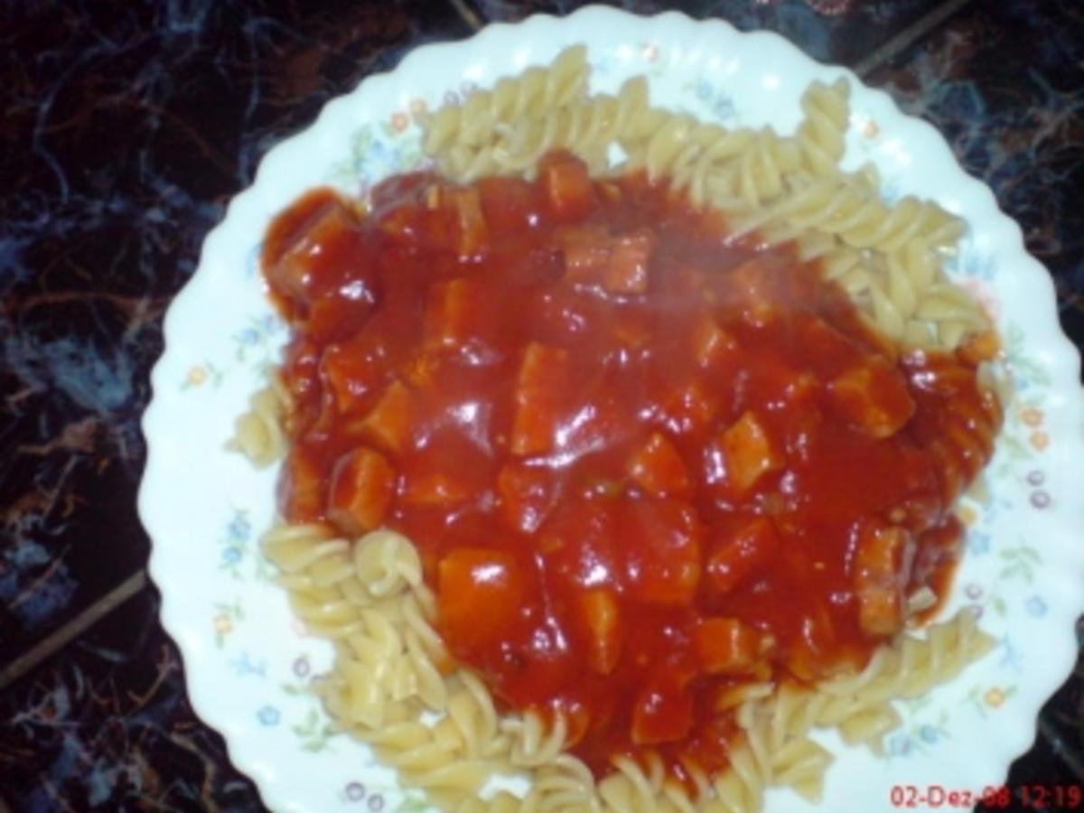 Tomatensoße ala Mama mit Nudeln - schnell &amp; einfach - von lars821