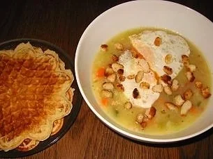 Rezept: Zucchini-Kartoffelcremesuppe mit Croutons Zucchini-Kartoffelcremesuppe mit Croutons - Rezept