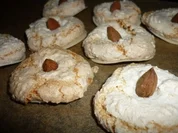 Plätzchen Mandelmakronen - Rezept