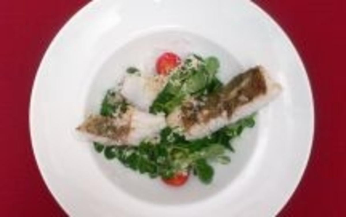 Feldsalat mit Kartoffel-Meerrettich-Dressing und gebratenem Zander -
Rezept Eingereicht von Das perfekte Dinner