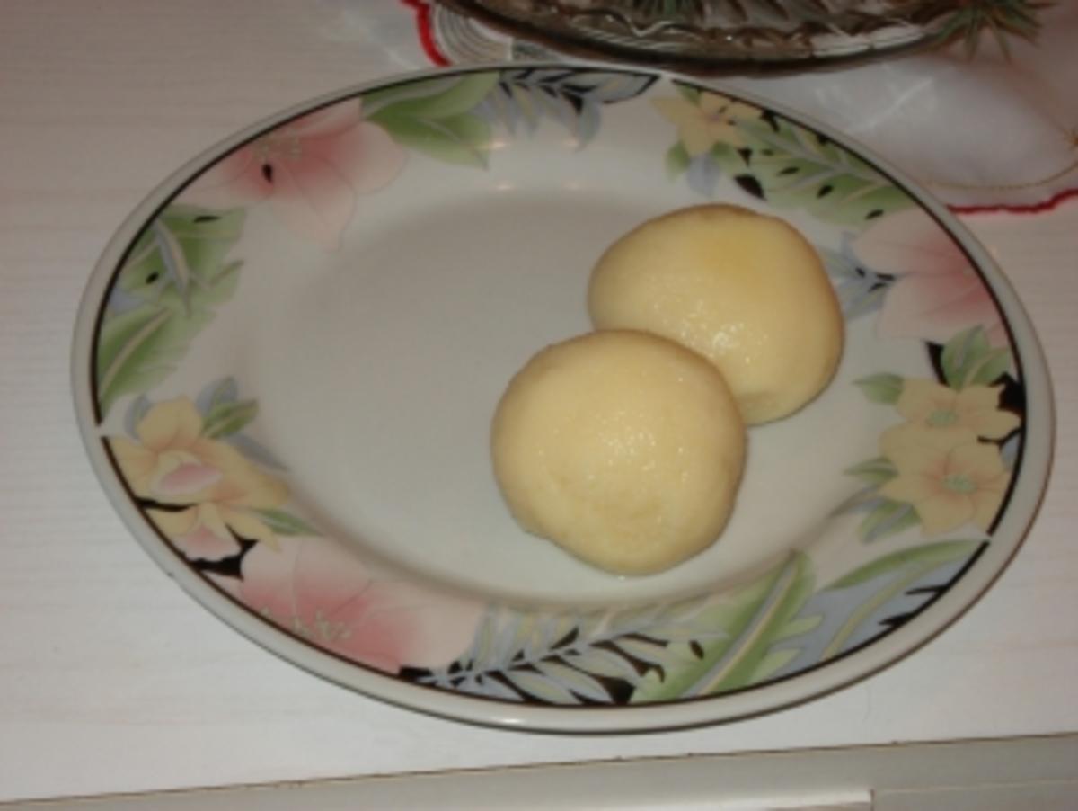 Kartoffelklöße, von gekochten Kartoffeln, - Rezept