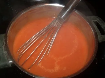 Rezept: Nudeln mit Tomatensauce und Rührei Nudeln mit Tomatensauce und Rührei - Rezept