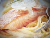 Gebratener Lachs mit Spagetti und Meerretich - Rezept