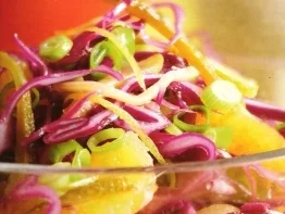 Rezept: Rotkohlsalat mit Senfdressing Rotkohlsalat mit Senfdressing - Rezept