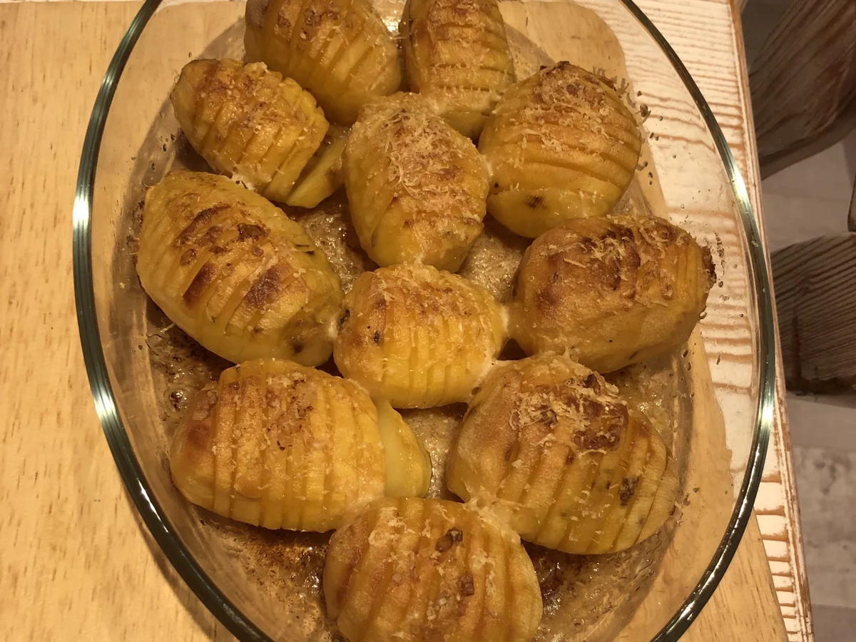 Rezept: Ofenkartoffeln mit Parmesan Bild Nr. 2 Ofenkartoffeln mit Parmesan - Rezept - Bild Nr. 2