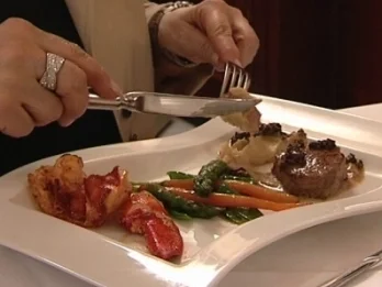 Kalbsfilet und Hummer auf Selleriepüree an Estragonsoße - Rezept