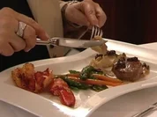 Kalbsfilet und Hummer auf Selleriepüree an Estragonsoße - Rezept