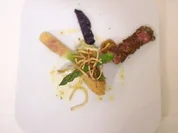 Gebratener Spargel in Schwarzbrotkruste an Kartoffeldipp - Rezept