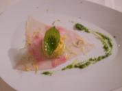 Rezept: Pasta-Törtchen auf Carpaccio vom Schwertfisch Pasta-Törtchen auf Carpaccio vom Schwertfisch - Rezept