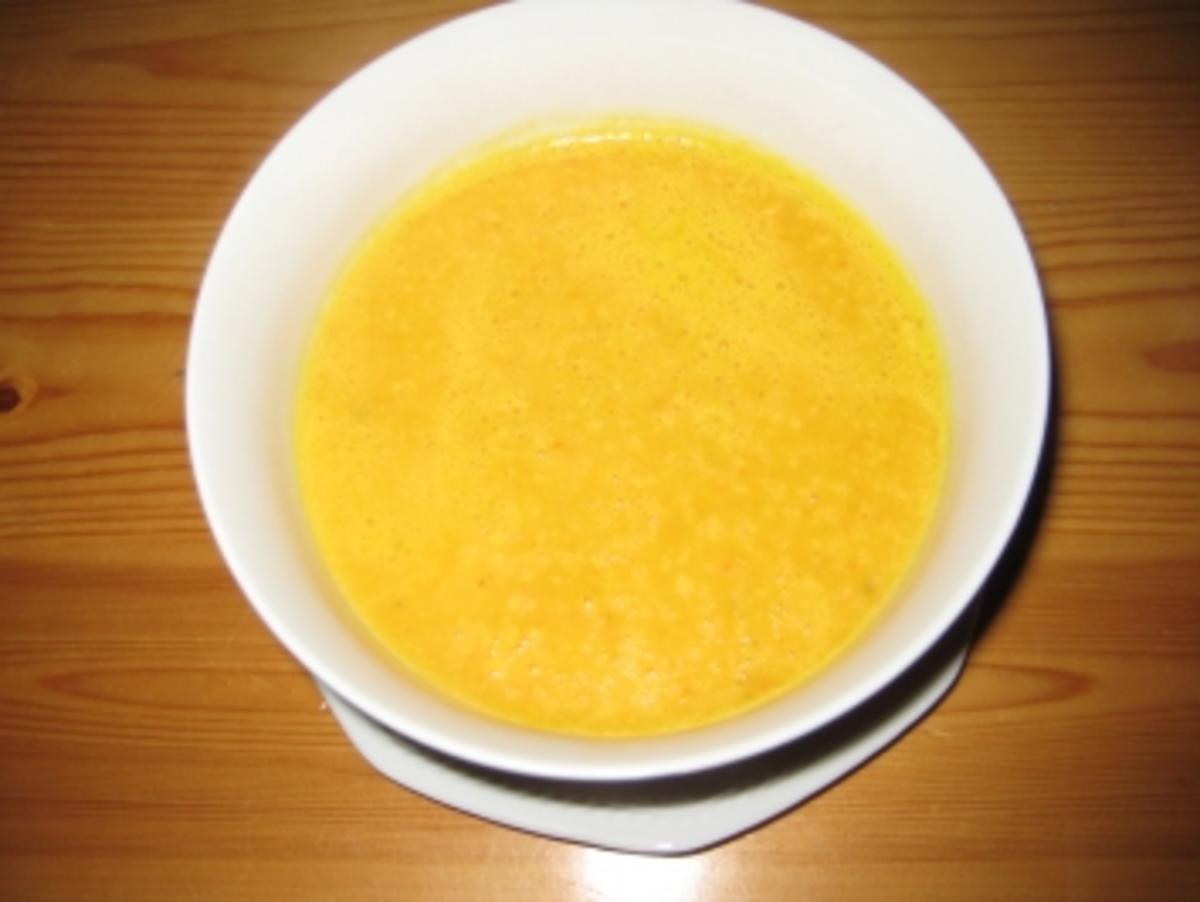 Kürbis-Apfel-Cremesuppe - Rezept