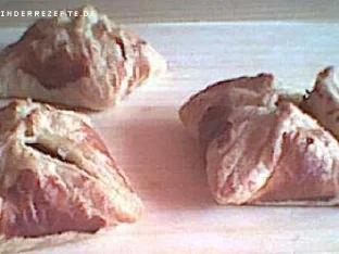 Blätterteigtaschen mit Zwetschgenfüllung - Rezept