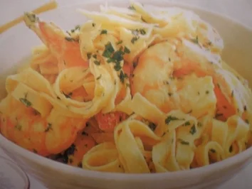 Tagliatelle mit Garnelen-Sahne-Sauce - Rezept