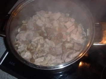 Geschnetzeltes mit Pfifferlingen und Champiniongs - Rezept