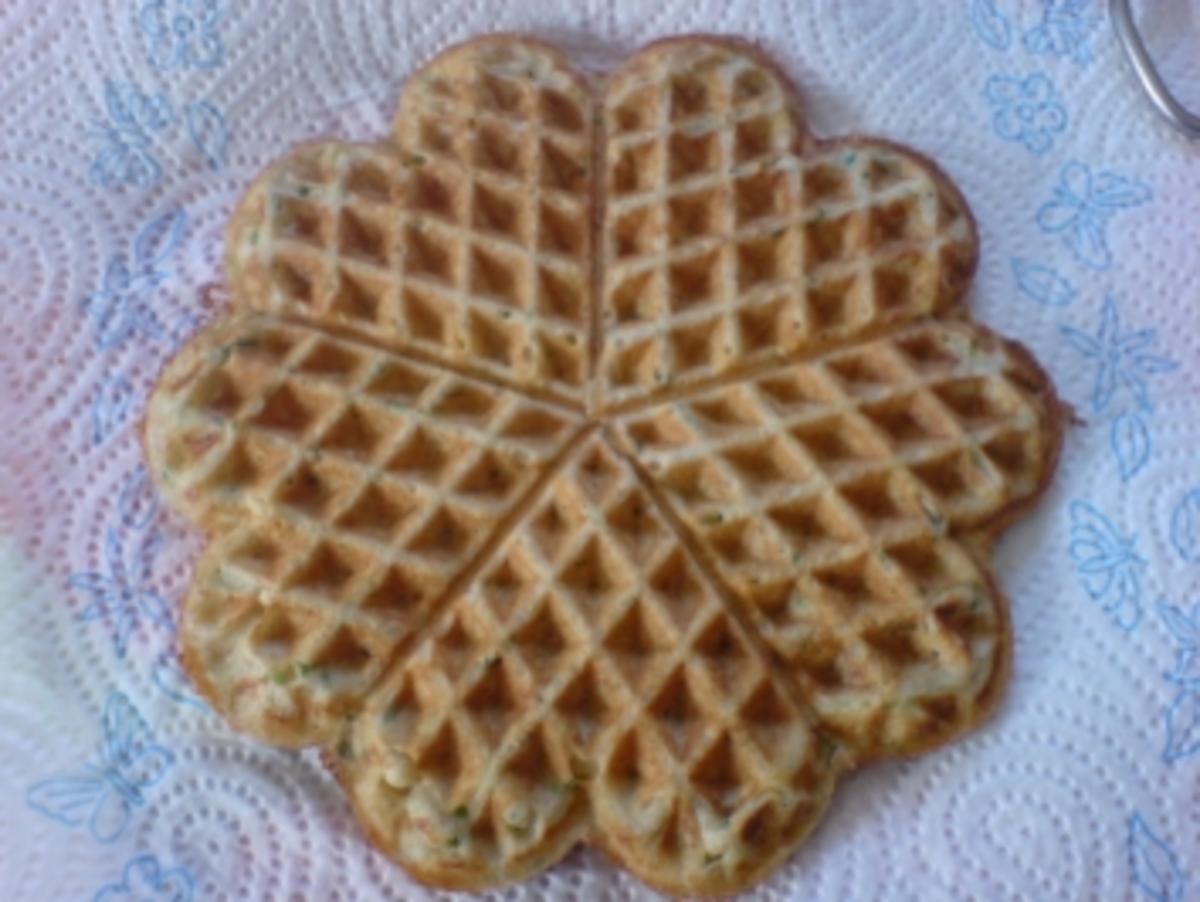 Eierwaffeln mit Kressequark - Rezept - Bild Nr. 9