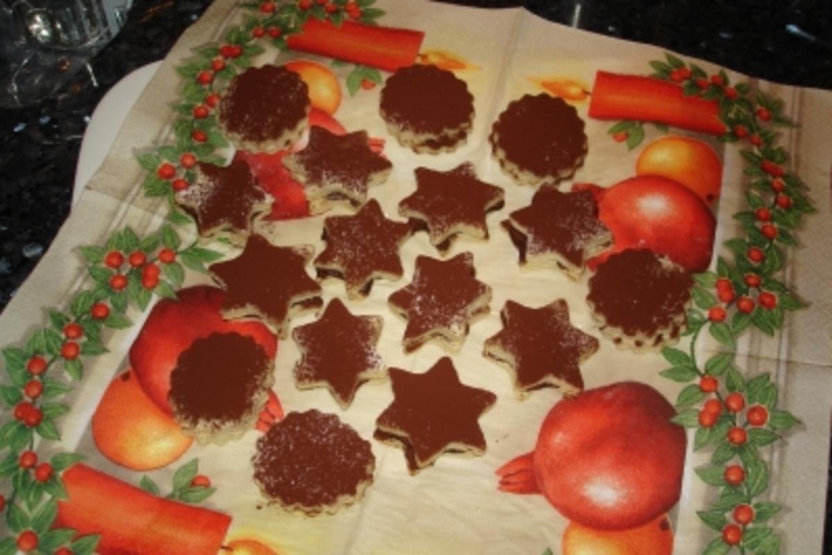 Bilder für Weihnachtsplätzchen: Spitzbuben und Kakao-Sterne - Rezept