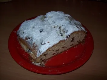Rezept: Quarkstollen mit Amaretto - Rosinen Quarkstollen mit Amaretto - Rosinen - Rezept