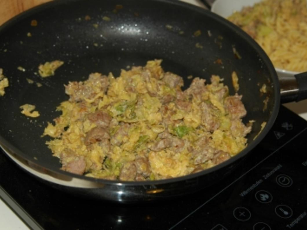 Pasta mit Wirsing und Bratwurstbrät - Rezept - kochbar.de