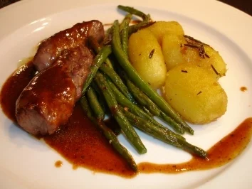 Rezept: Lammfilet mit Bohnen Lammfilet mit Bohnen - Rezept