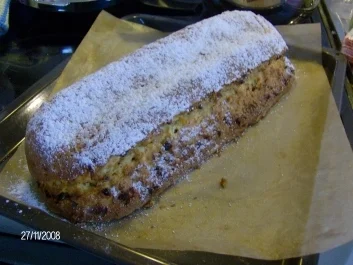 Quarkstollen schnell ,einfach und gut. - Rezept