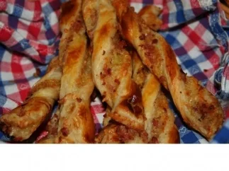 Käsestängel mit Schinken - Rezept