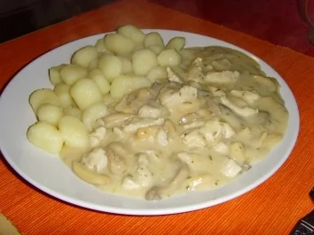 Gnocchi mit Putenfleisch.... - Rezept