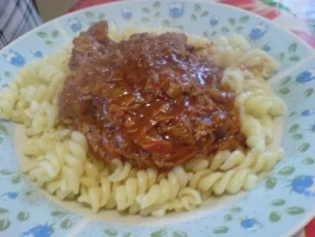 Gulasch mit Nudeln - Rezept