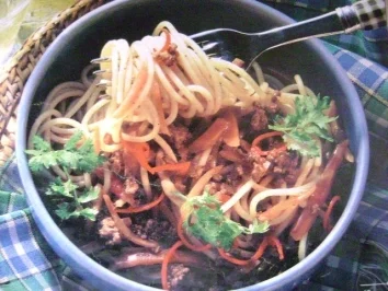 Spagettisalat mit Hackfleisch - Rezept