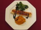 Ziegenkäsecreme im Knuspermantel auf Kürbispüree - Rezept