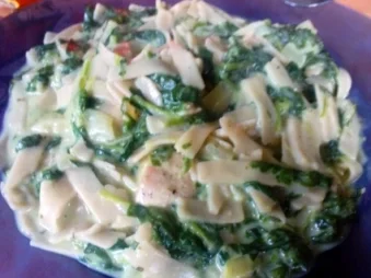 Pasta in grüner Soße - Rezept