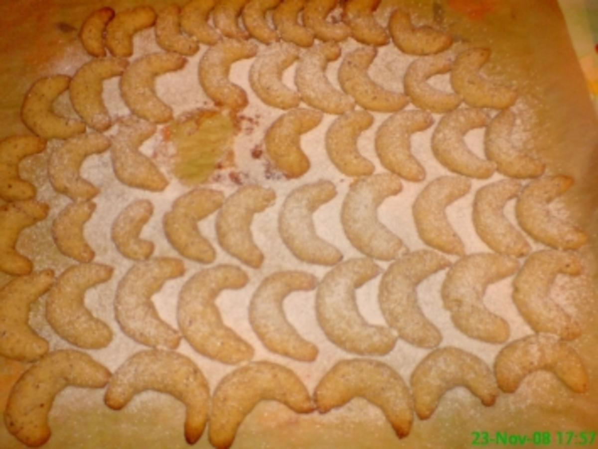 Vanillekipferl Rezept mit Mandeln - Rezept mit Bild - kochbar.de Vanillekipferl Rezept mit Mandeln - Rezept mit Bild - kochbar.de