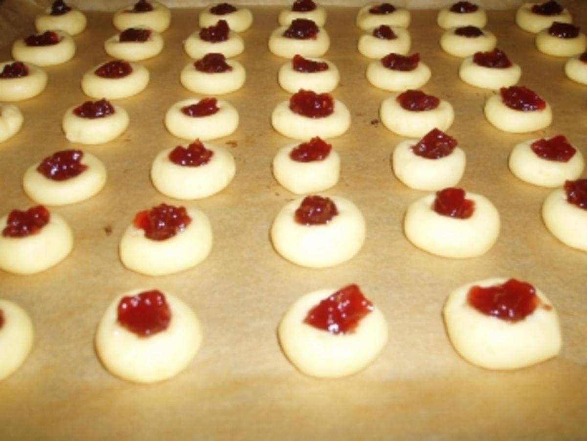 Bilder für Engelsaugen Weihnachtspläzchen, ca. 30 Stück - Rezept