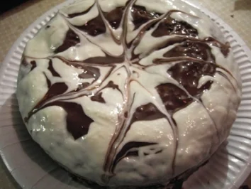 Rezept: Kuchen: Geburtstags-Stern-Torte: klein aber OHO! ;-) Kuchen: Geburtstags-Stern-Torte: klein aber OHO! ;-) - Rezept