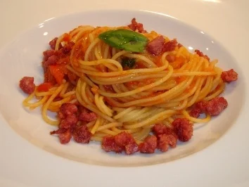 Rezept: Pasta mit Tomaten und Salsiccia Bild Nr. 2 Pasta mit Tomaten und Salsiccia - Rezept - Bild Nr. 2