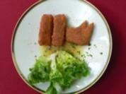 Selbst gemachte Fischstäbchen an Blattsalat - Rezept